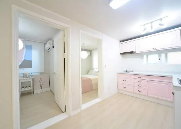 Lovely House Apartment